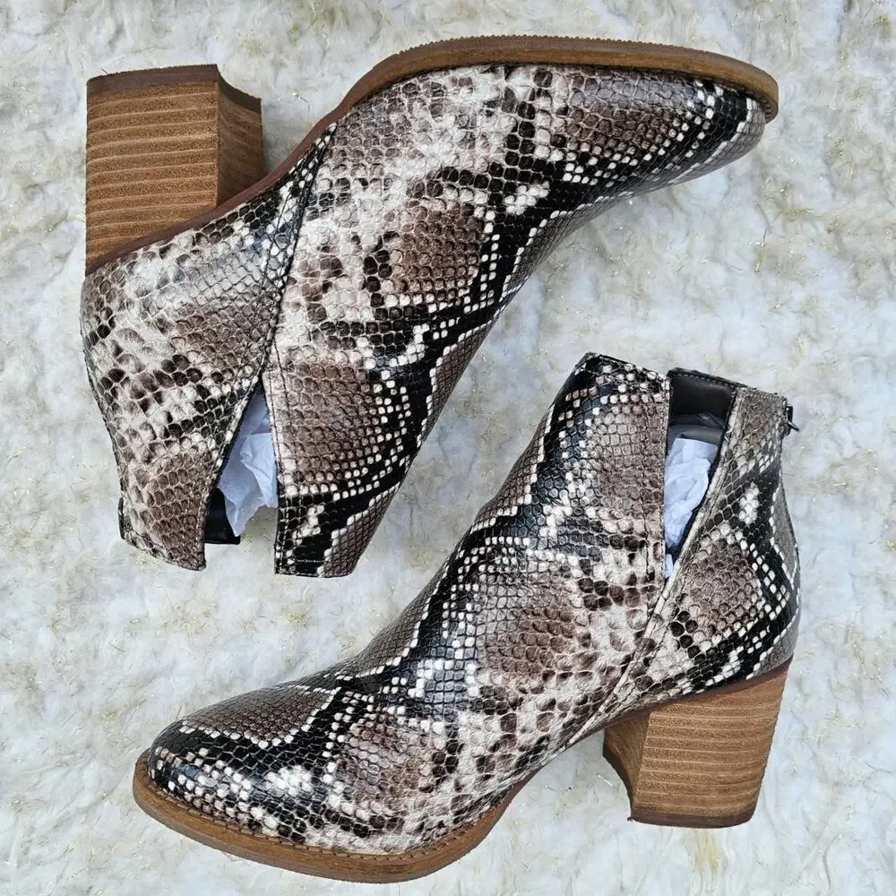 Snake Print Booties Aqua College Naomi Size 8 Waterproof Leather Brown